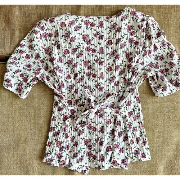 Vintage Blouse Top White Floral Pearl Gold Button Cotton Cottage V Neck Ribbed M - Picture 2 of 8